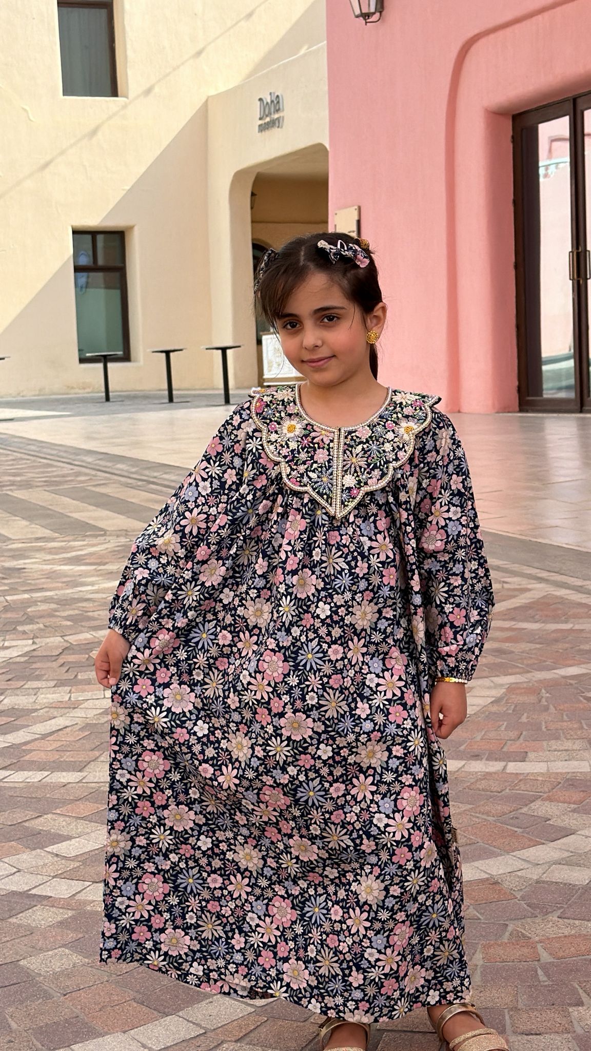 5ba75b70-f803-43ce-83cf-b42c2d957d8c جلابيه اطفال - مورد كحلي - الصورة 1